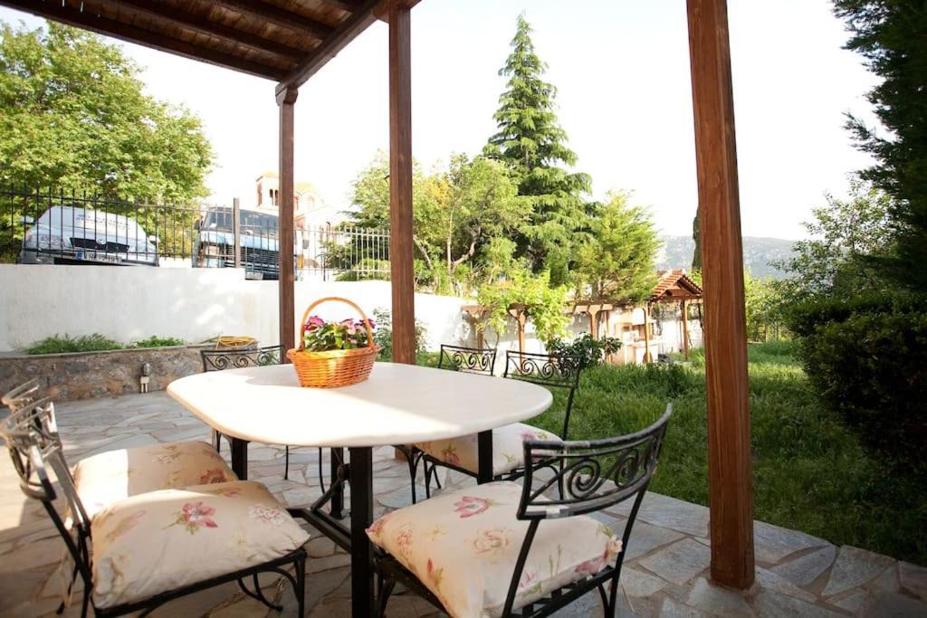 Вилла House In Дельфы Экстерьер фото